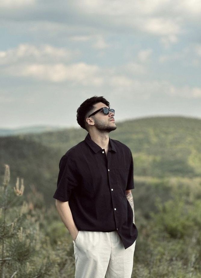 <em>Francisco J.</em>